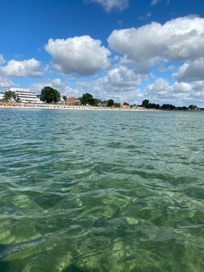 Stylische Ferienwohnung Scharbeutz Top Lage Strand Esterno foto